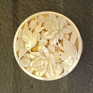 Gorgeous Carved MOP Compact
